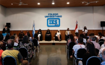 IES celebró su 37º Acto de Colación