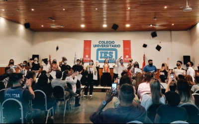 El Bachillerato de IES entregó sus títulos a egresados 2020/2021