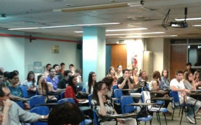 Hackeando la comunicación desde las aulas.